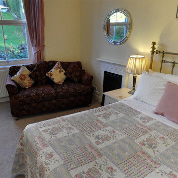 Bed & Breakfast May Cottage B&B